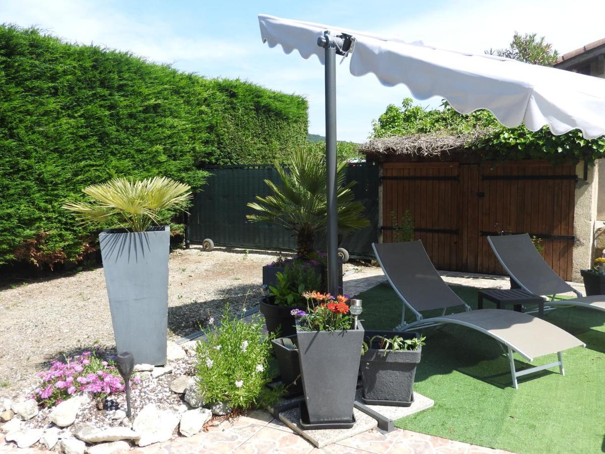 Appartement mansardé et climatisé 50 m2 Pompignan  Extérieur photo