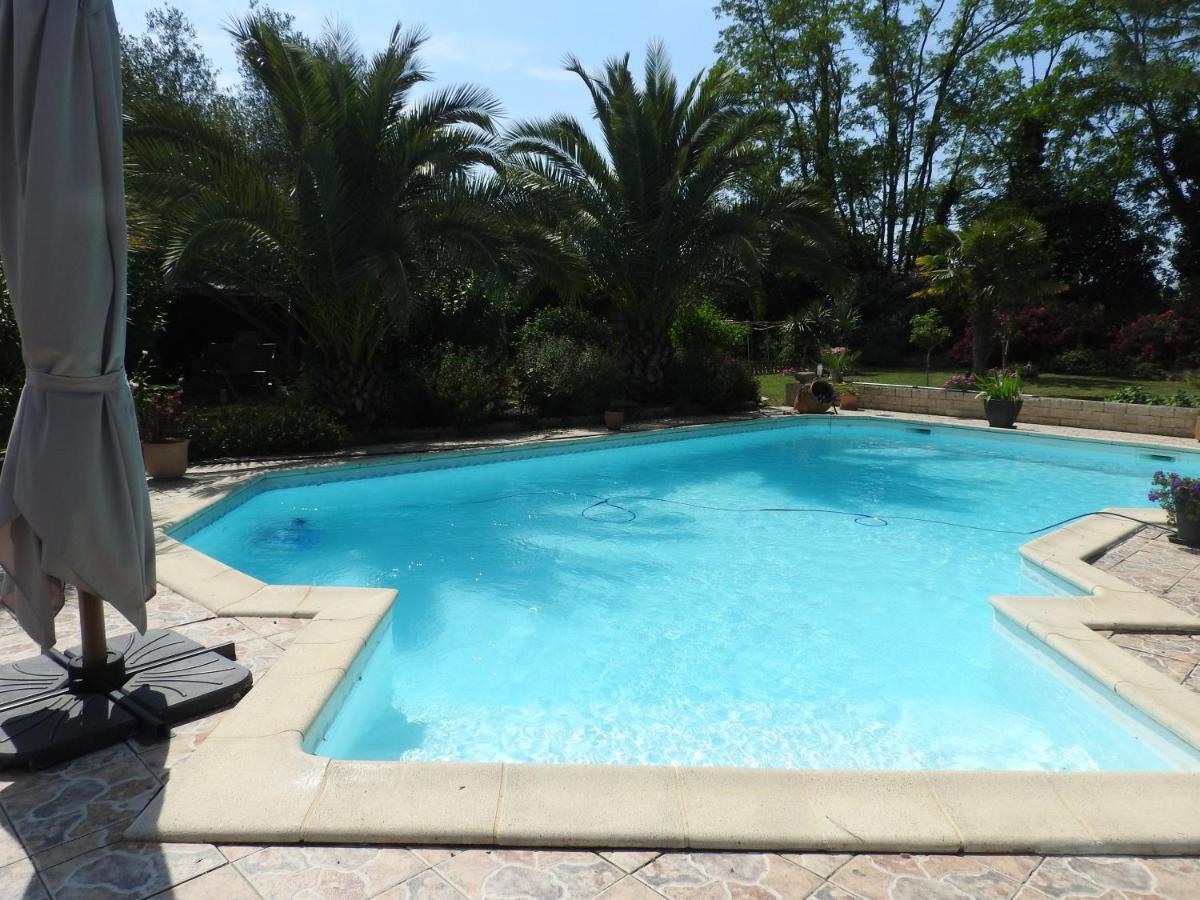 Appartement mansardé et climatisé 50 m2 Pompignan  Extérieur photo