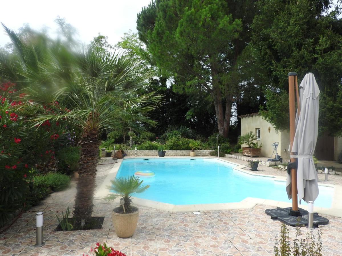 Appartement mansardé et climatisé 50 m2 Pompignan  Extérieur photo